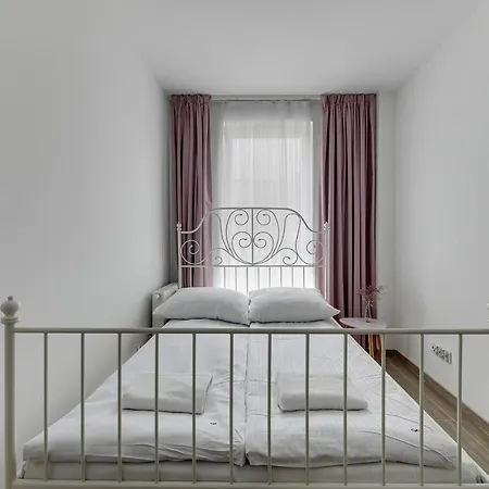 4 Oceany By Grand *